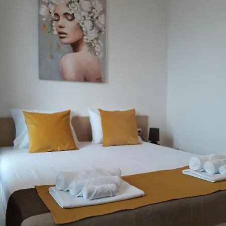 아파트 Orange в местност каваци, *