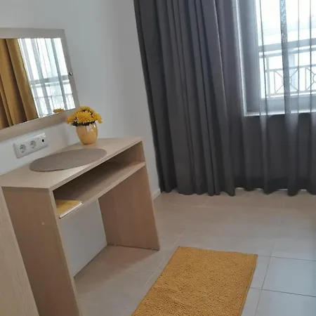 Orange в местност каваци, *