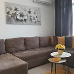 Orange в местност каваци, *