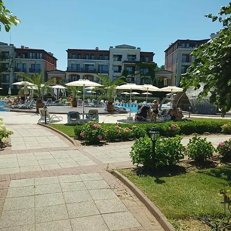 Orange в местност каваци, Daire *