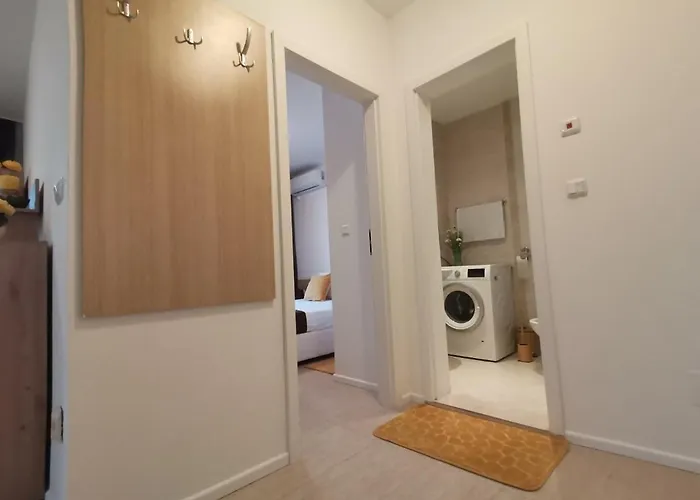 Orange в местност каваци, アパート