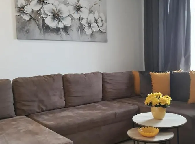 Orange в местност каваци, *