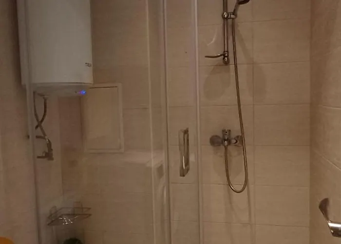 アパート Orange в местност каваци,