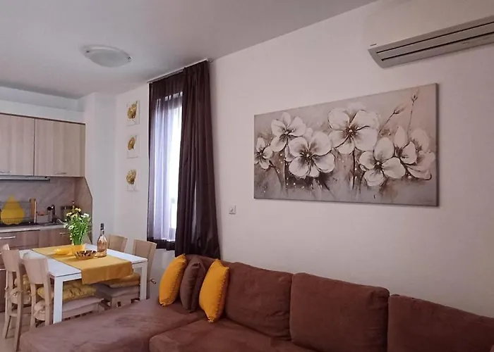 Orange в местност каваци, ソゾポル